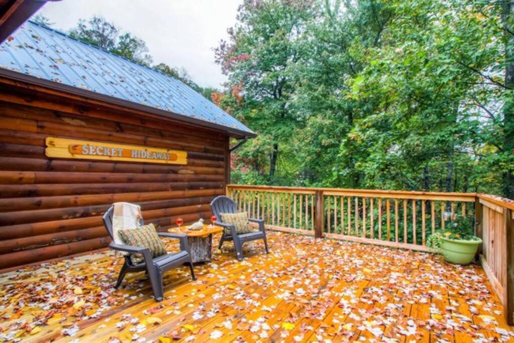 Great Location Pool Table Hot Tub Gatlinburg Exterior photo